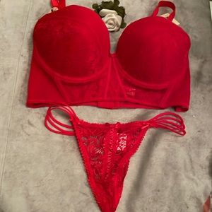 Plus Size Bra Set - Size 42D/L